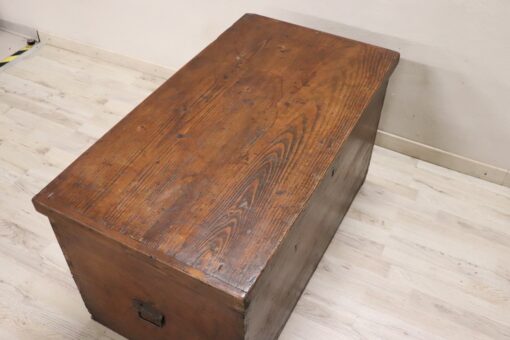 Antique Trunk in Fir Wood, Italy Late 19th Century - Top Plate - Styylish