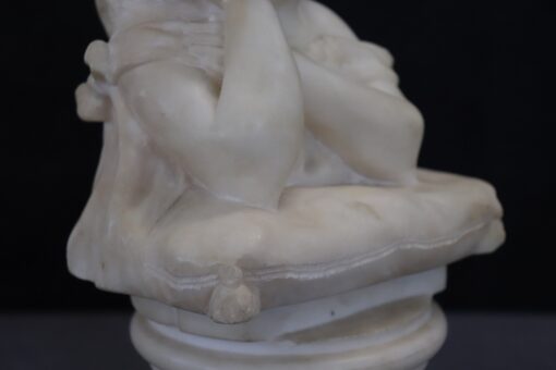 Sculpture in White Marble - Pillow Detail - Styylish