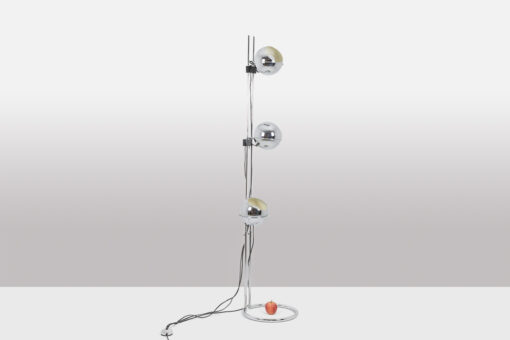 Chromed Metal Floor Lamp - Full Lights Off - Styylish