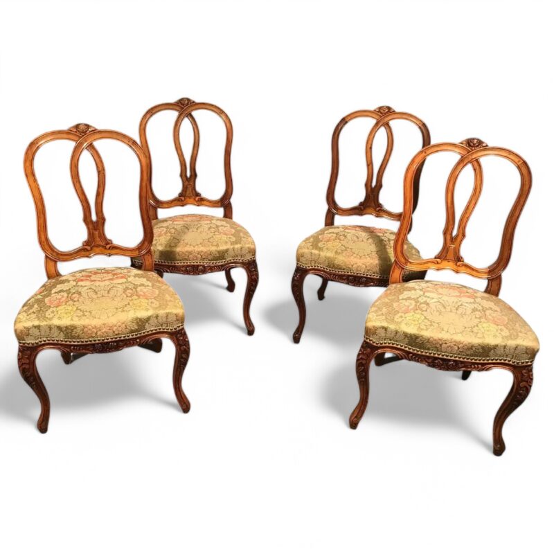 Set of four Baroque Chairs- Styylish