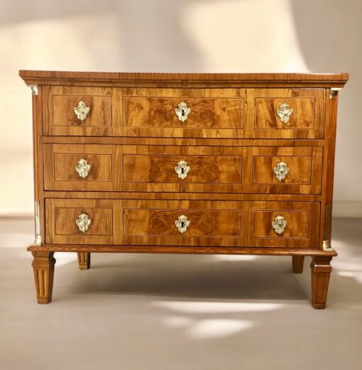 18th century Louis XVI Chest of Drawers - Handles - Styylish