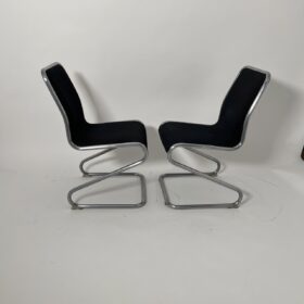 Pair of Italian 'Z-Chairs' – Vintage 1970s Modernist Design