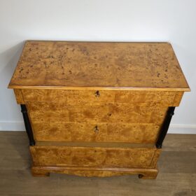 Small Biedermeier Style Chest of Drawers with Four Drawers in Maple