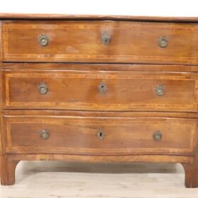 Antique Italian Louis XV Dresser | First Half of the 18th Century