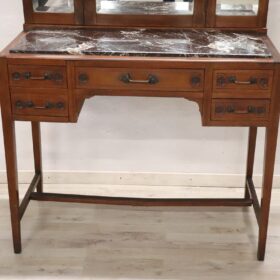 Elegant Italian Dressing Table & Armchair – Early 20th Century