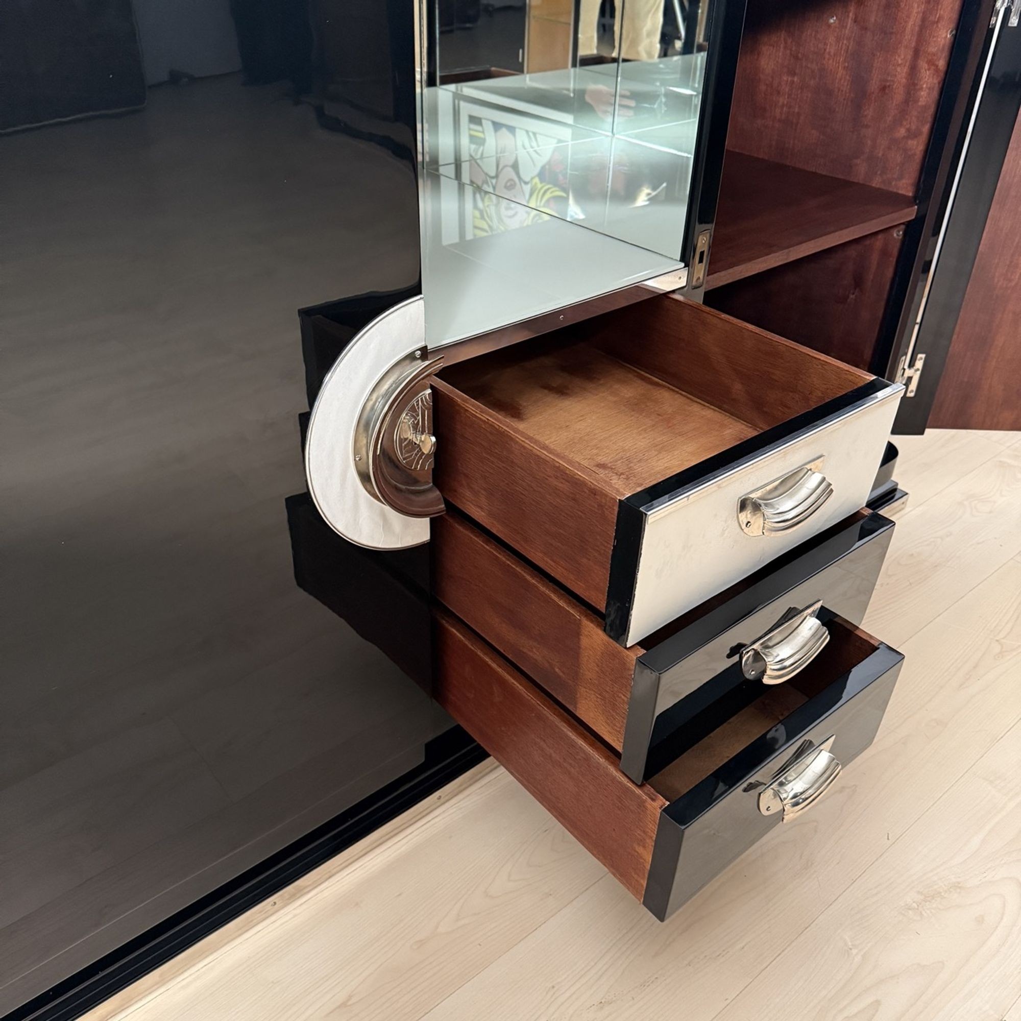 Art Deco Sideboard - Drawer Interior - Styylish