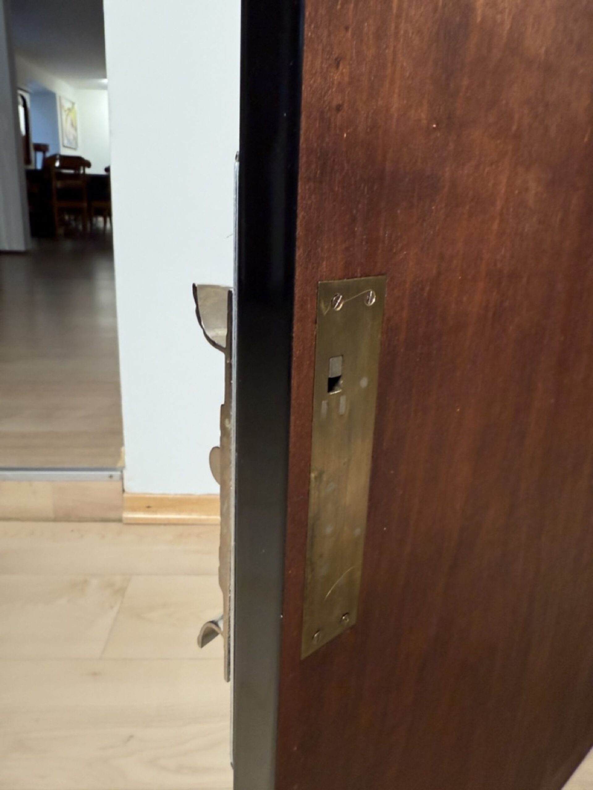 Art Deco Sideboard - Key Detail - Styylish