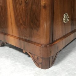 Small Biedermeier chest of Drawers - Base Side Profile - Styylish