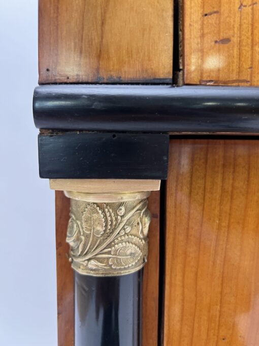 Early Biedermeier Commode - column 2 - Styylish