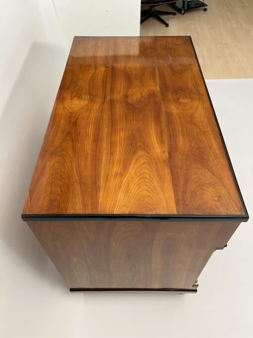 Early Biedermeier Commode - top side - Styylish