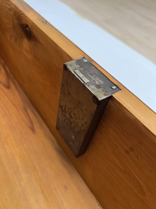 Early Biedermeier Commode - lock - Styylish