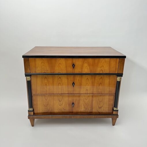 Early Biedermeier Commode - front - Styylish