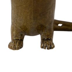 Stoneware Otter Sculpture - Feet - Styylish