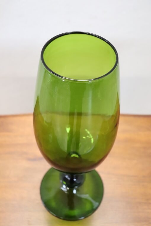 Art Glass Green Vase - Front - Styylish