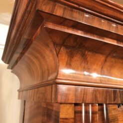 Frankfurter Wellenschrank - closeup - Styylish