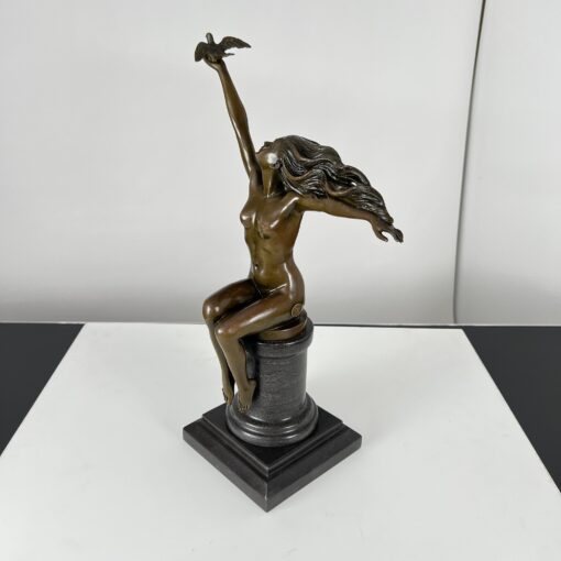 Art Deco Bronze Gennarelli - Side View - Styylish