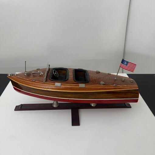 Miniature Motorboat by Chris Craft, Wood, Metal and Lacquer, USA circa 1950 - Image 2
