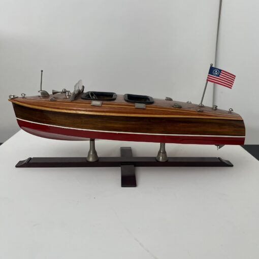 Miniature Motorboat by Chris Craft, Wood, Metal and Lacquer, USA circa 1950 - Image 3