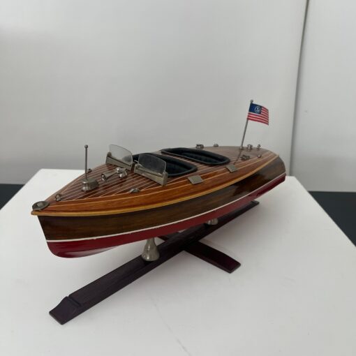 Miniature Motorboat by Chris Craft, Wood, Metal and Lacquer, USA circa 1950 - Image 4