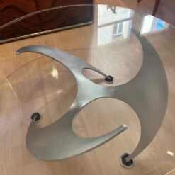 Propeller Coffee Table - closeup glass top - Styylish