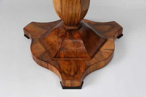Fine Biedermeier Walnut Table, Vienna, c. 1825. - Image 7