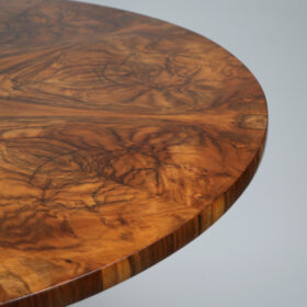 Fine Biedermeier Walnut Table, Vienna, c. 1825.