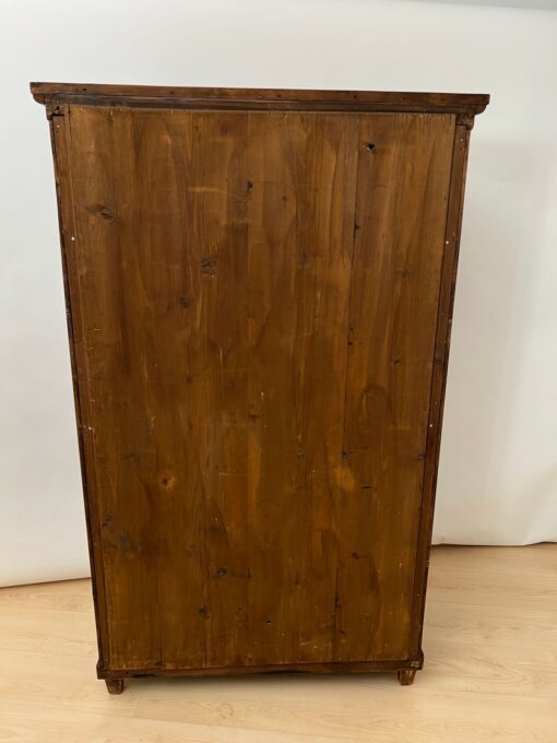 Biedermeier Vitrine, Walnut, Brass, South Germany circa 1830 - Image 20