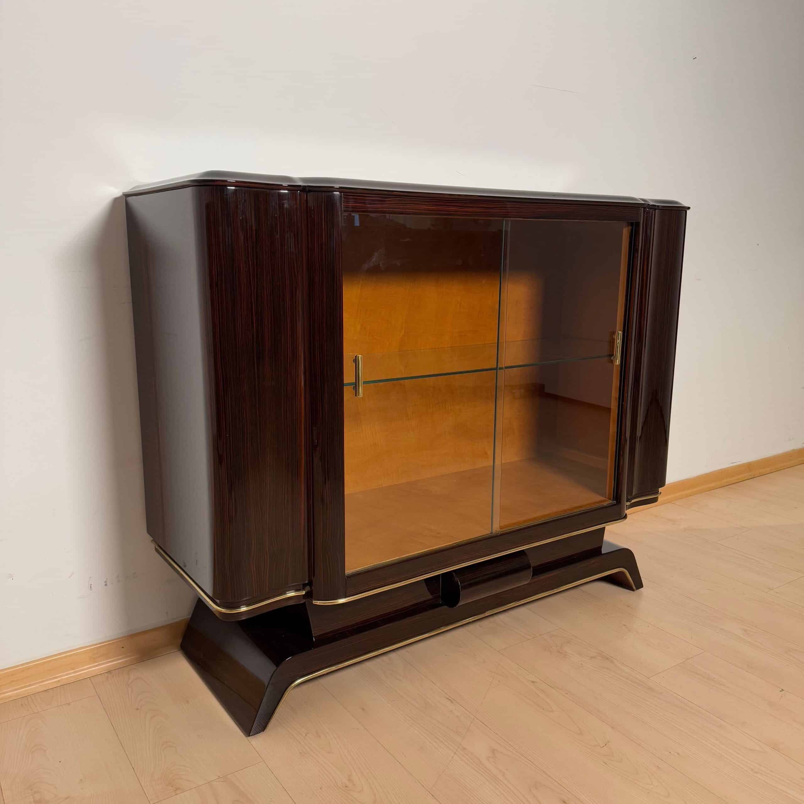 Art Deco Vitrine Sideboard, Macassar Ebony, Maple, Brass, Paris circa 1930 - Image 3