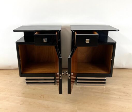Pair of Art Deco Bedside Cabinets, France circa 1930 - Image 4