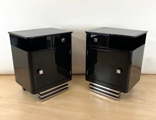 Pair of Art Deco Bedside Cabinets, France circa 1930 - Image 5