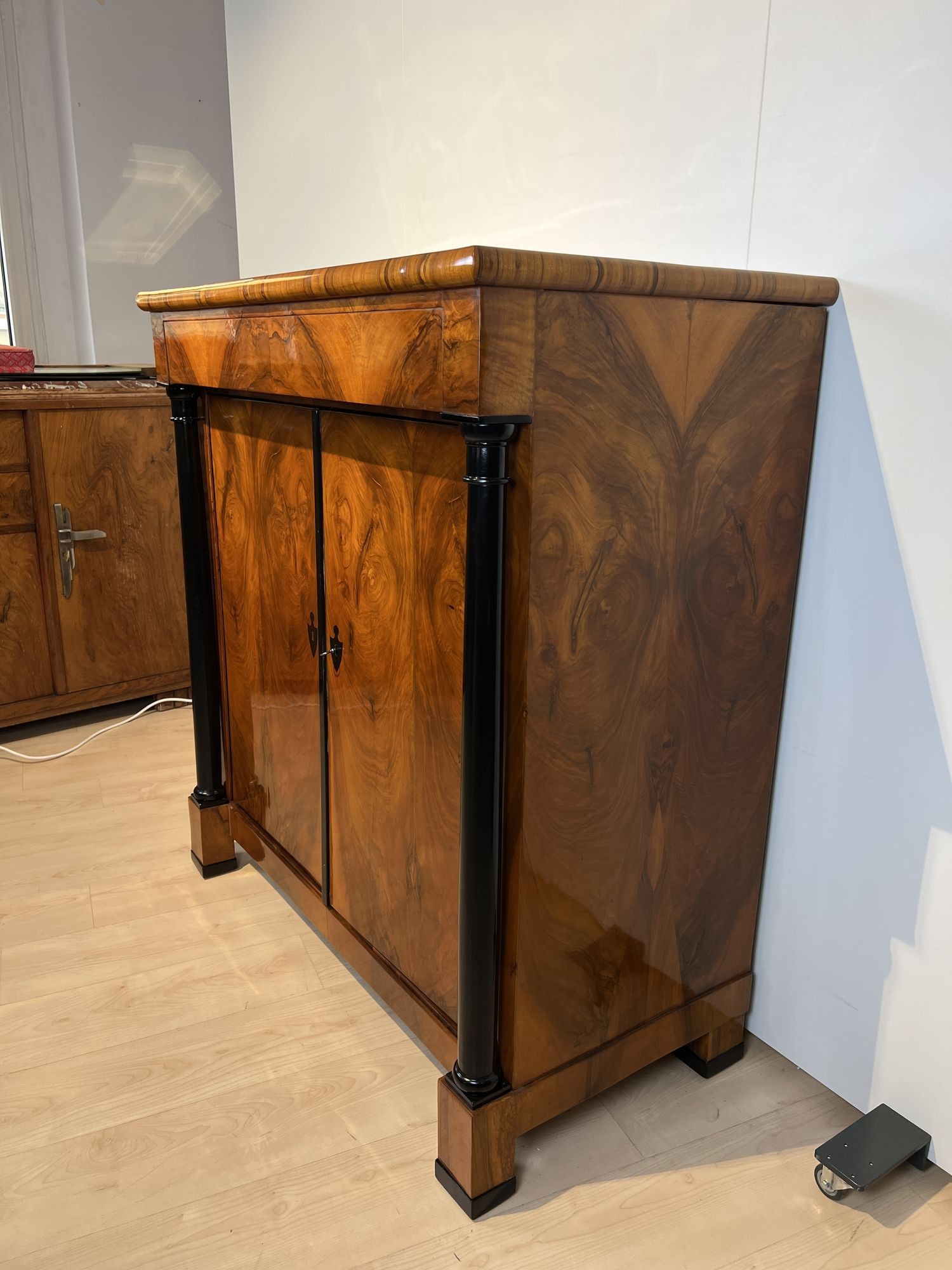Large Biedermeier Half-Cabinet, Walnut and Ebonized, South Germany circa 1820 - Image 5