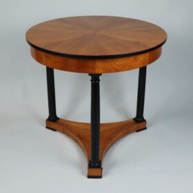 19th Century Fine Biedermeier Cherry Table. Vienna, c. 1830.