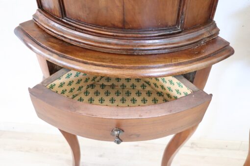 18th Century Italian Louis XV Solid Walnut Pair of Antique Corner Cupboards - Image 6