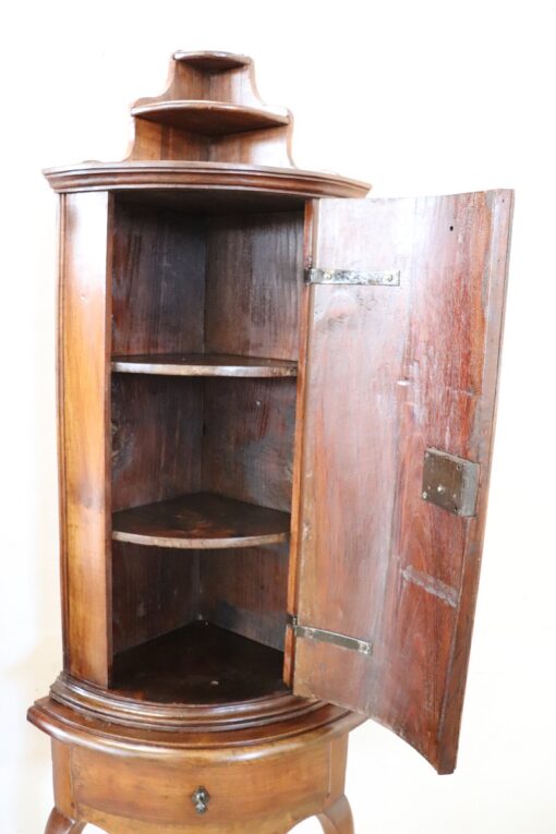 18th Century Italian Louis XV Solid Walnut Pair of Antique Corner Cupboards - Image 9