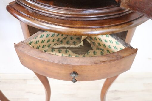 18th Century Italian Louis XV Solid Walnut Pair of Antique Corner Cupboards - Image 10