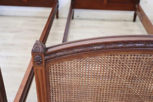 Early 20th Century Italian Walnut and Vienna Straw Pair of Single Beds - Image 4