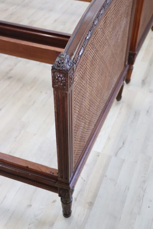 Early 20th Century Italian Walnut and Vienna Straw Pair of Single Beds - Image 6