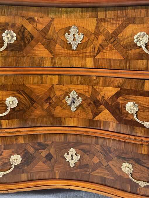 Baroque Walnut Chest of Drawers, South Germany 1740 - Image 3