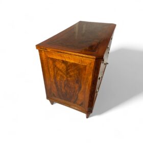 Neoclassical Walnut Chest of Drawers, Germany 1780