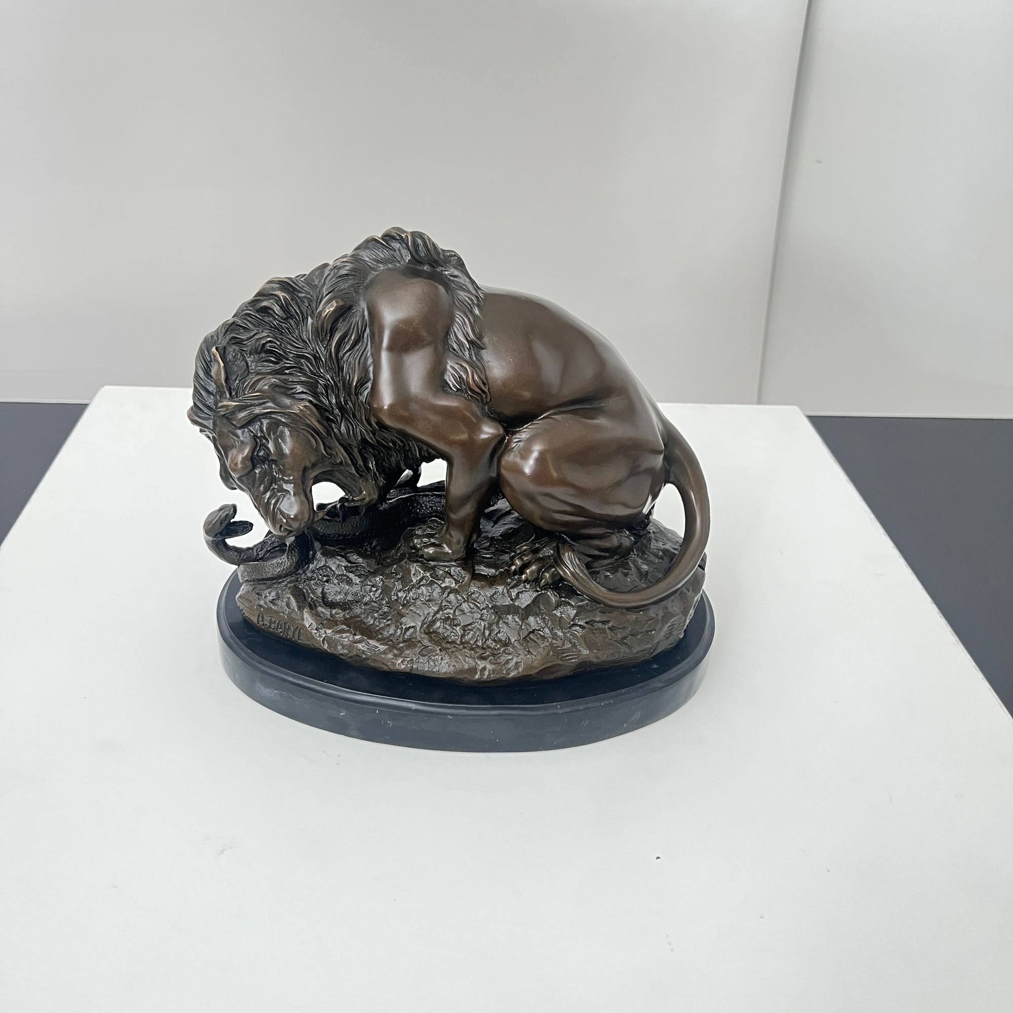 Bronze Figure: Lion Fighting a Snake, After A. Barye, France, 20th Century. - Image 13
