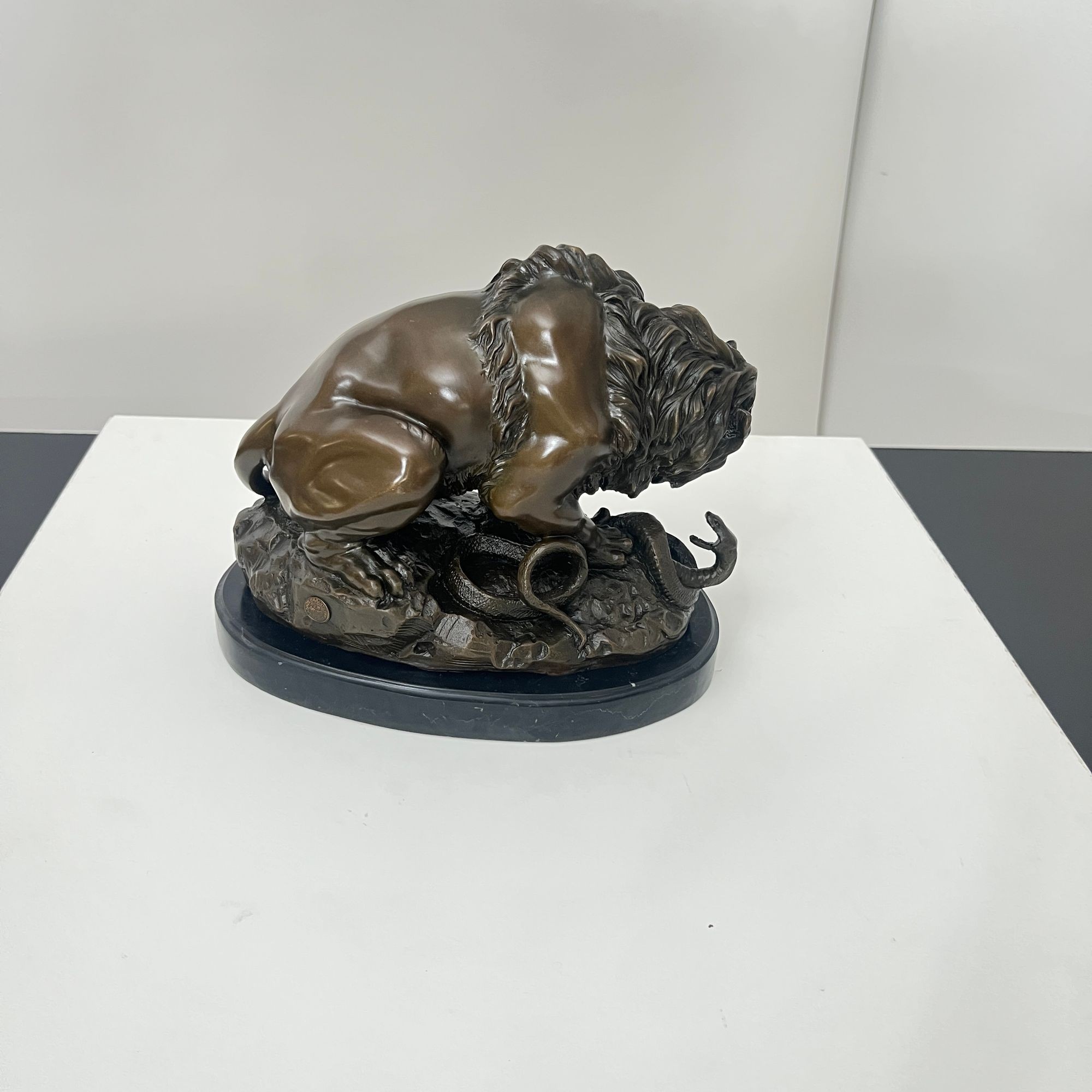 Bronze Figure: Lion Fighting a Snake, After A. Barye, France, 20th Century. - Image 15
