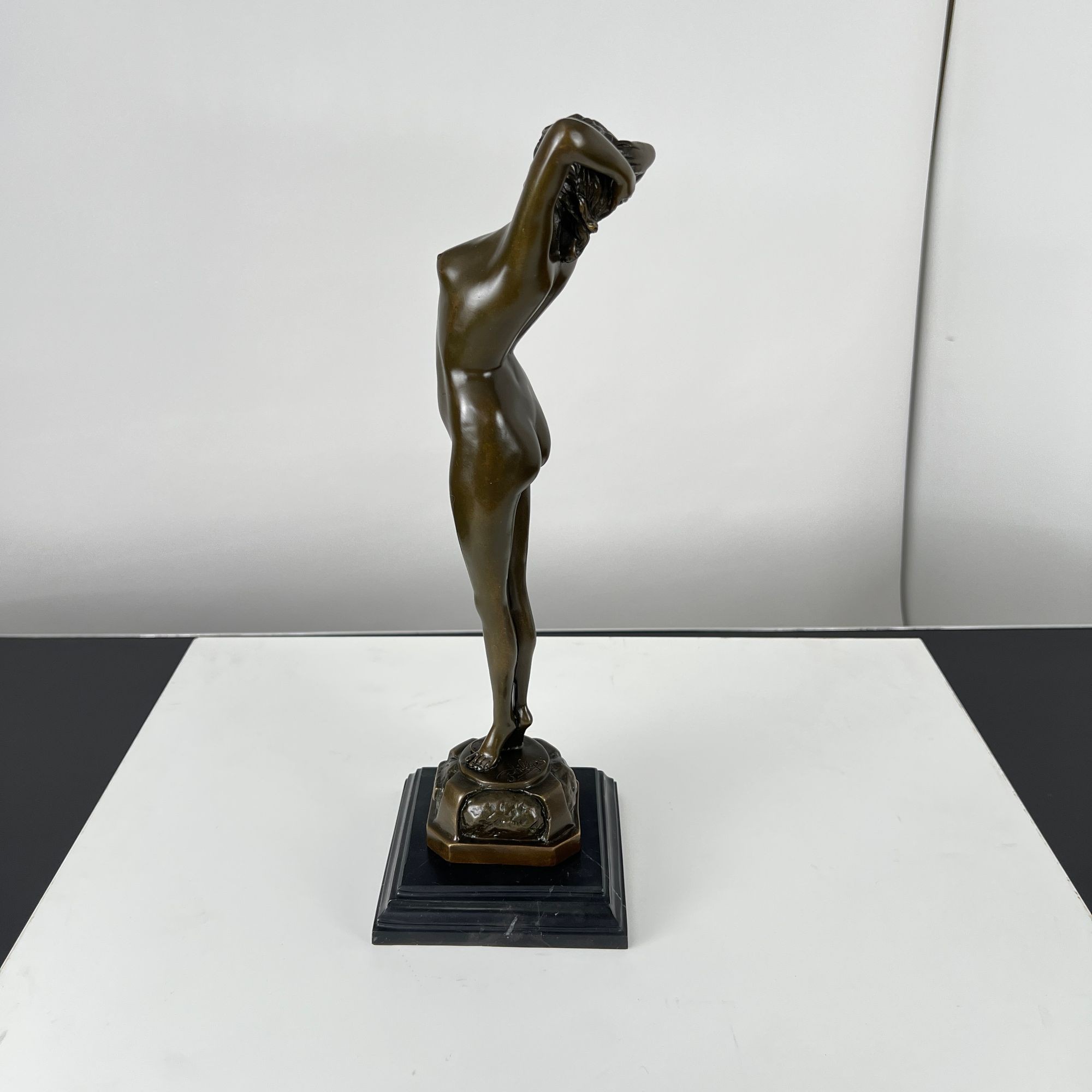 Art Deco Bronze Sculpture "Réveil", Signed ‘Philips’, Paris, 20th C. - Image 3