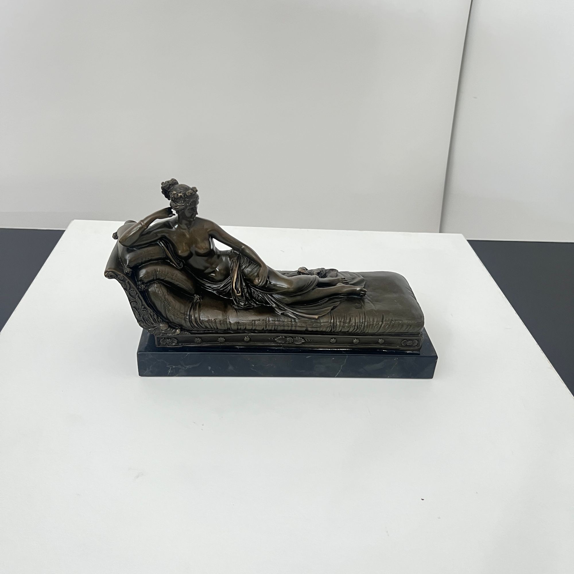 Bronze Figure of Paolina Bonaparte as Venus Victrix – After A. Canova, Paris circa 1950 - Image 4