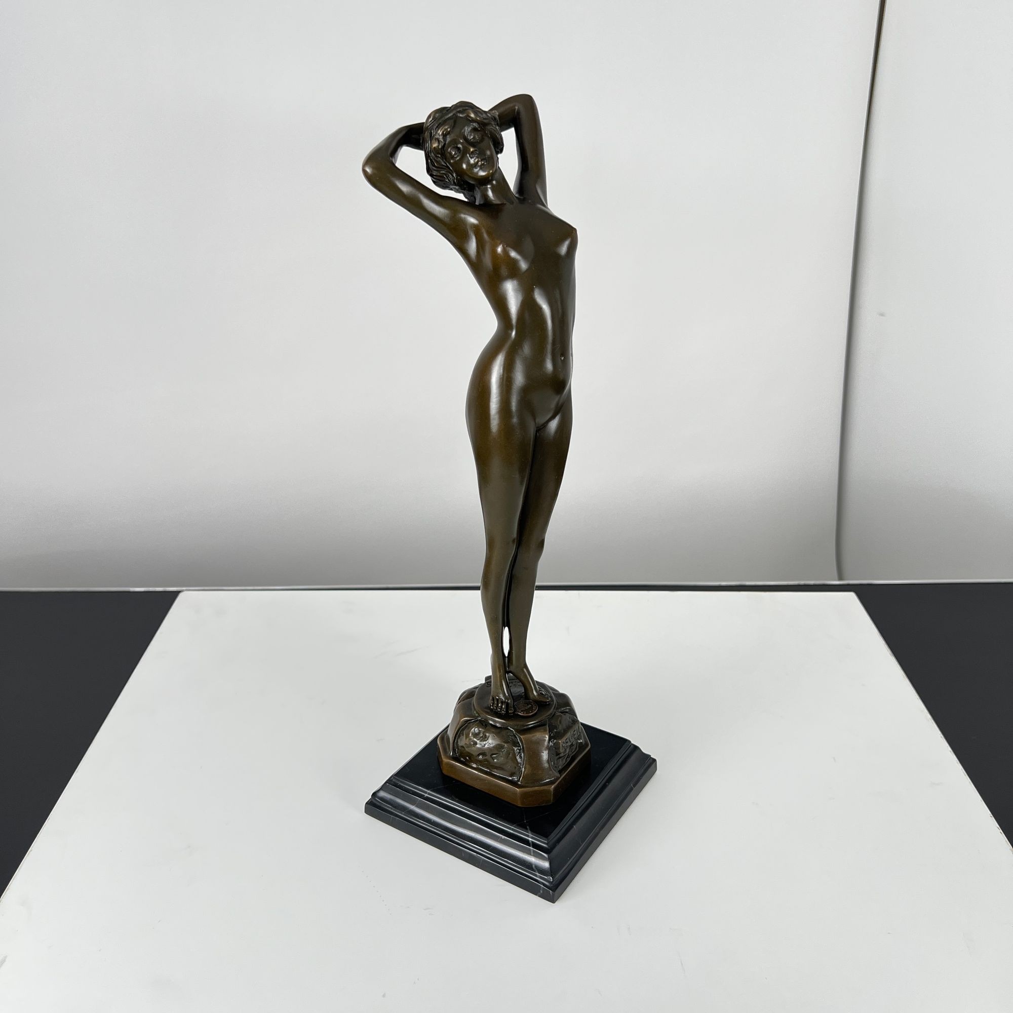 Art Deco Bronze Sculpture "Réveil", Signed ‘Philips’, Paris, 20th C. - Image 5