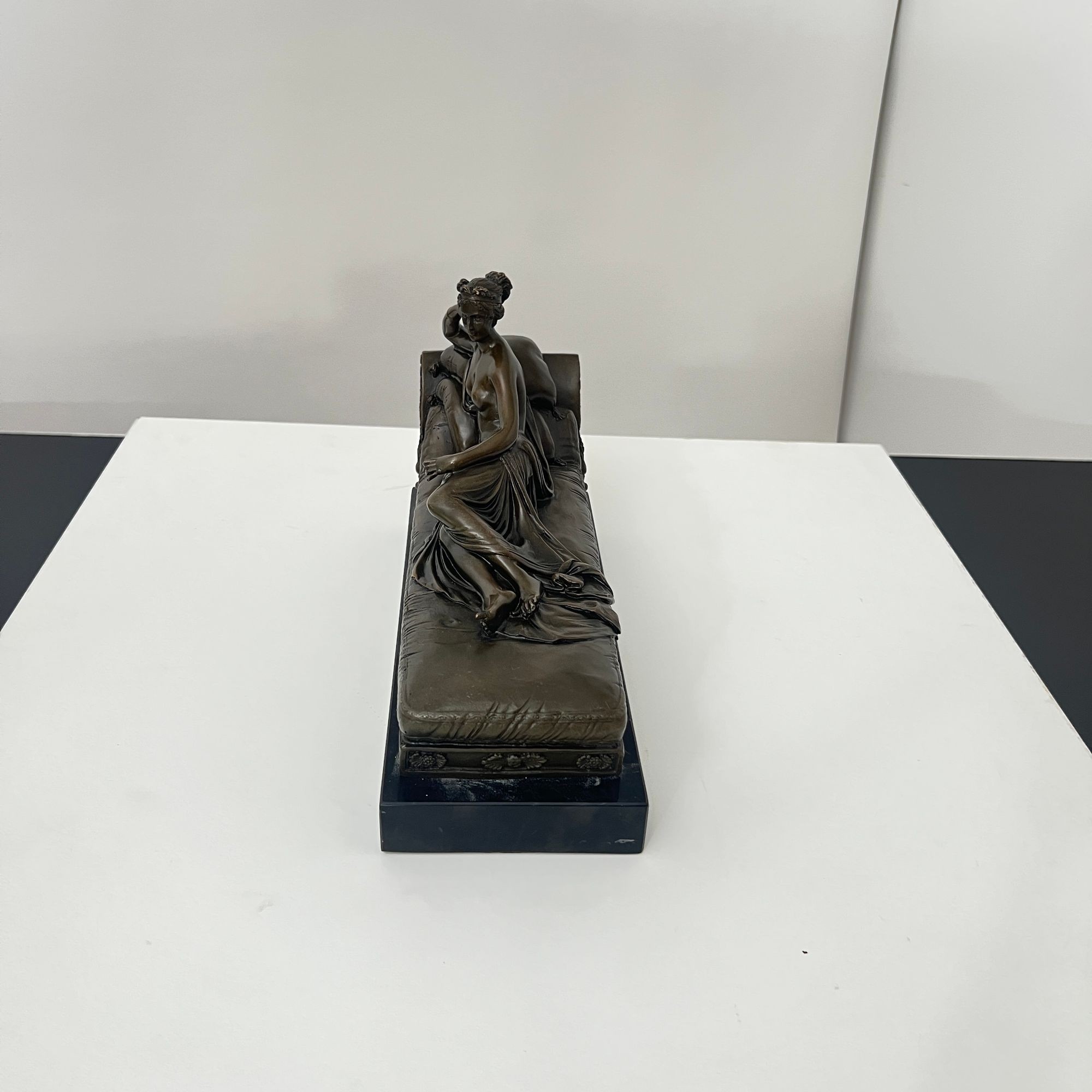 Bronze Figure of Paolina Bonaparte as Venus Victrix – After A. Canova, Paris circa 1950 - Image 7