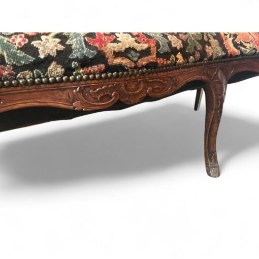 Baroque Sofa- detail of front- Styylish