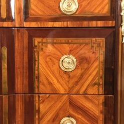Detail of the right side of the drawers of a Louis XV-Transition chest of drawers- Styylish