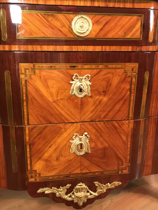 Close-up of lower drawer with sans travers veneer design on French Louis XV-Transition commode- Styylish