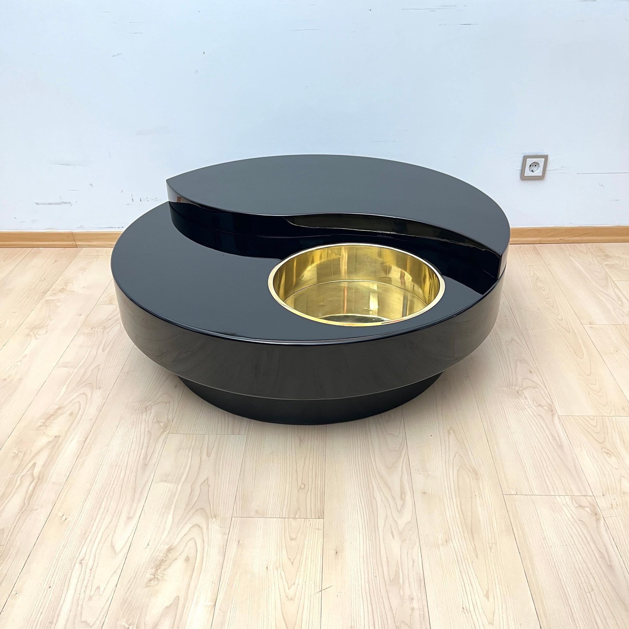 Willy Rizzo "Yin Yang" Coffee Table, Italy circa 1970 - Image 11