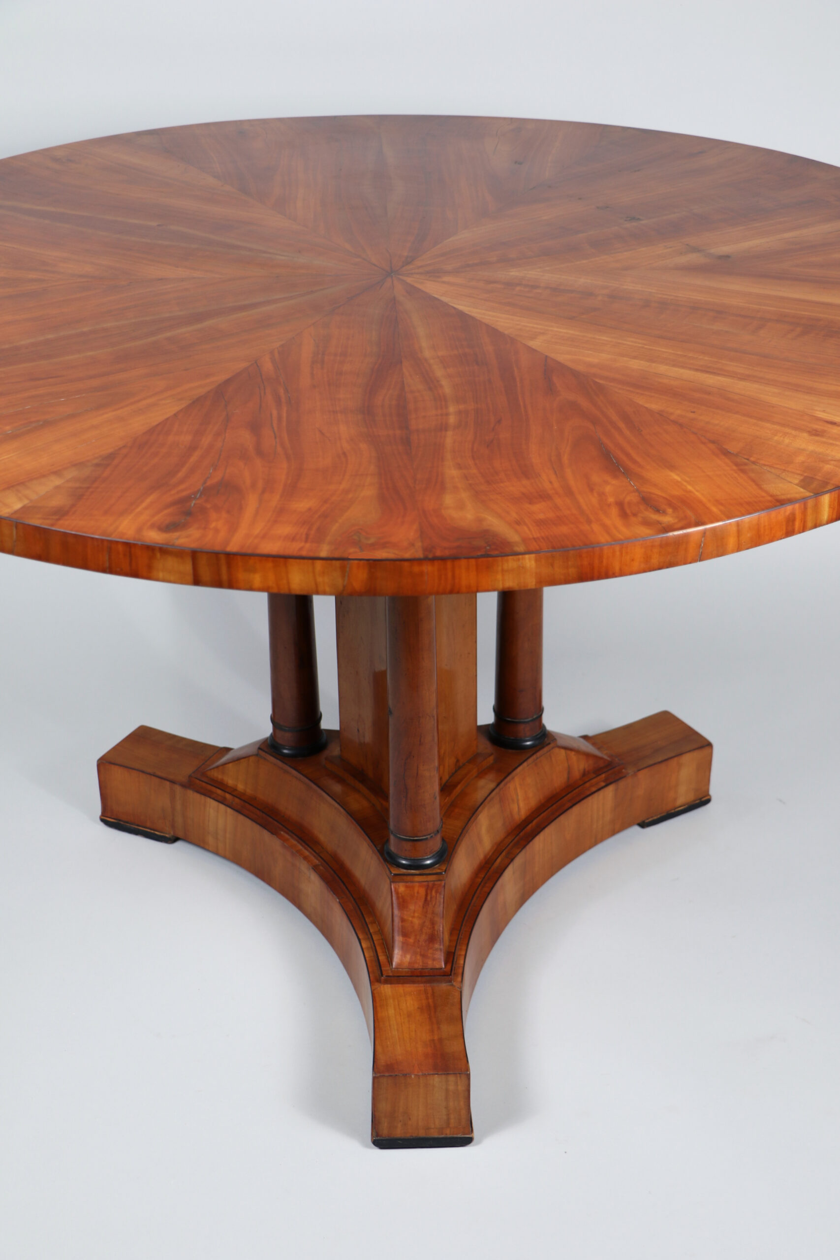 Viennese Biedermeier Cherry Table, Vienna, c. 1825. - Image 4